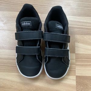 Black Velcro Size 10 Adidas